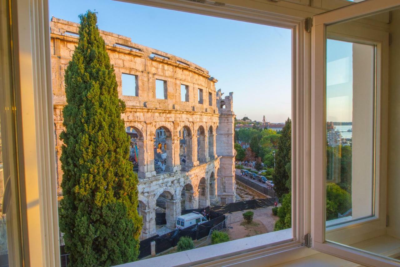 Arena & Seaview Luxurious Apartament Pula