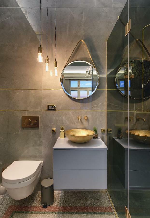 Arena & Seaview Luxurious
