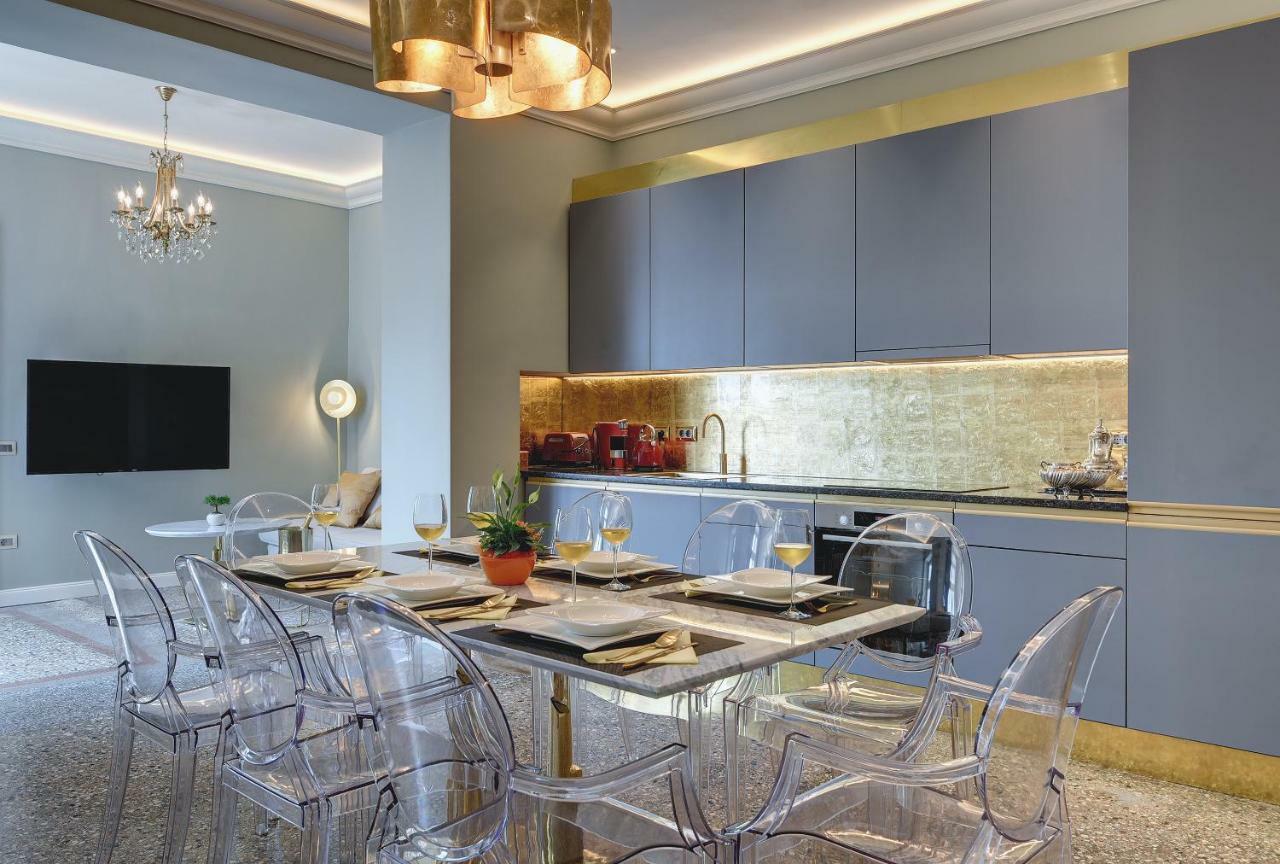 Arena & Seaview Luxurious Apartment