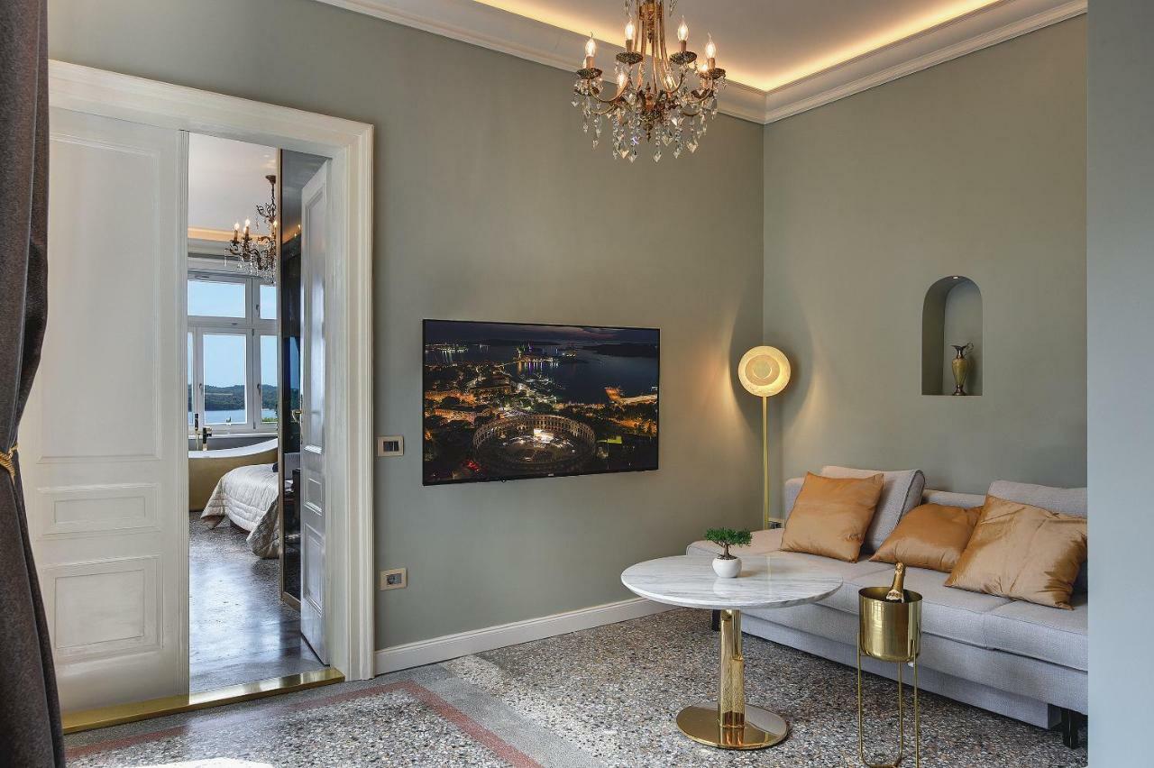 Arena & Seaview Luxurious Apartment Pula