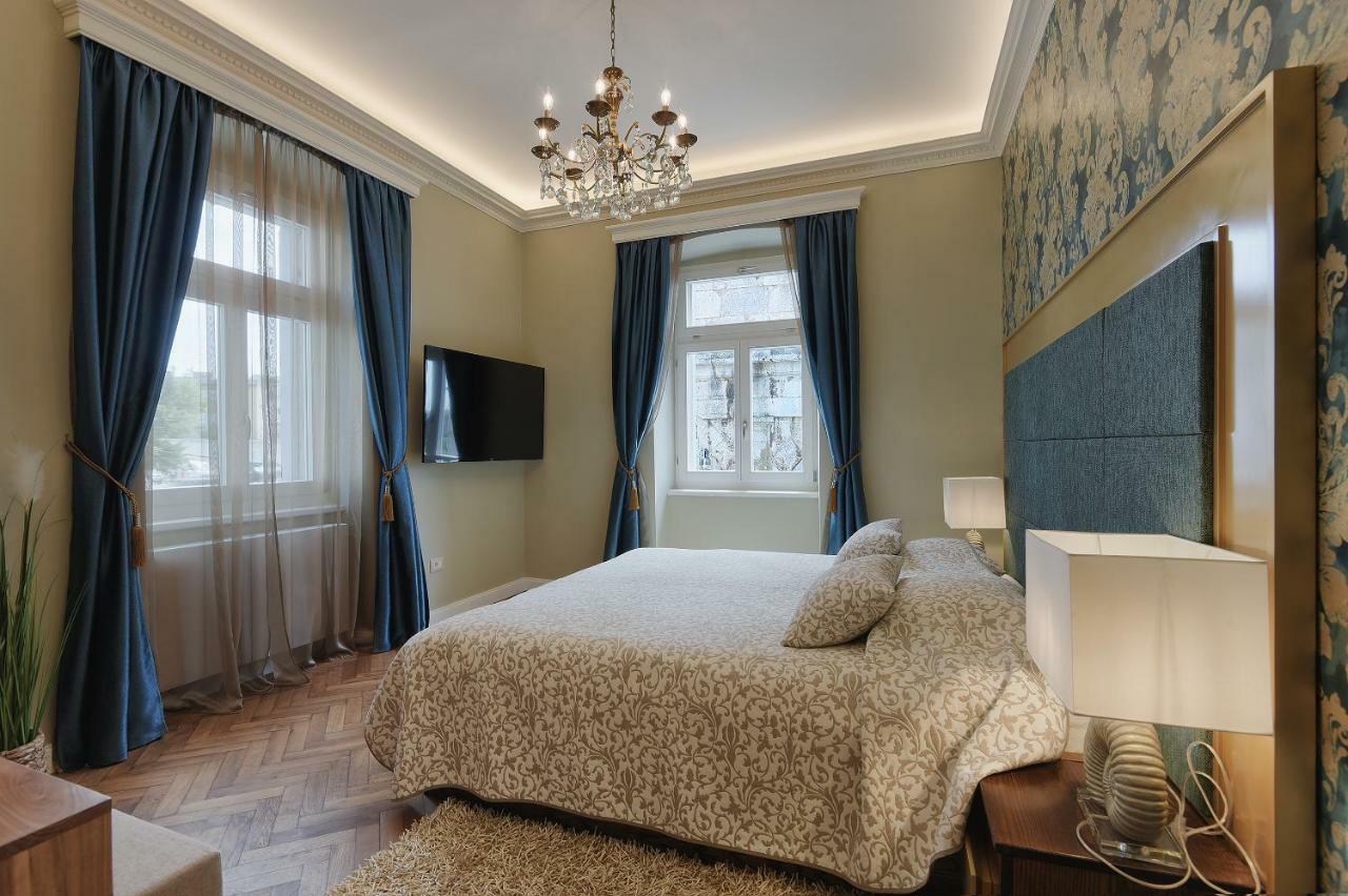 Arena & Seaview Luxurious Apartment